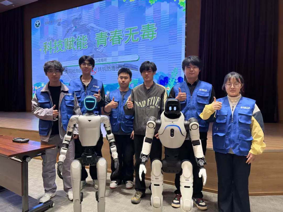 599bc81da9888aa53c1a7cf0ecb93a74-sz_786922