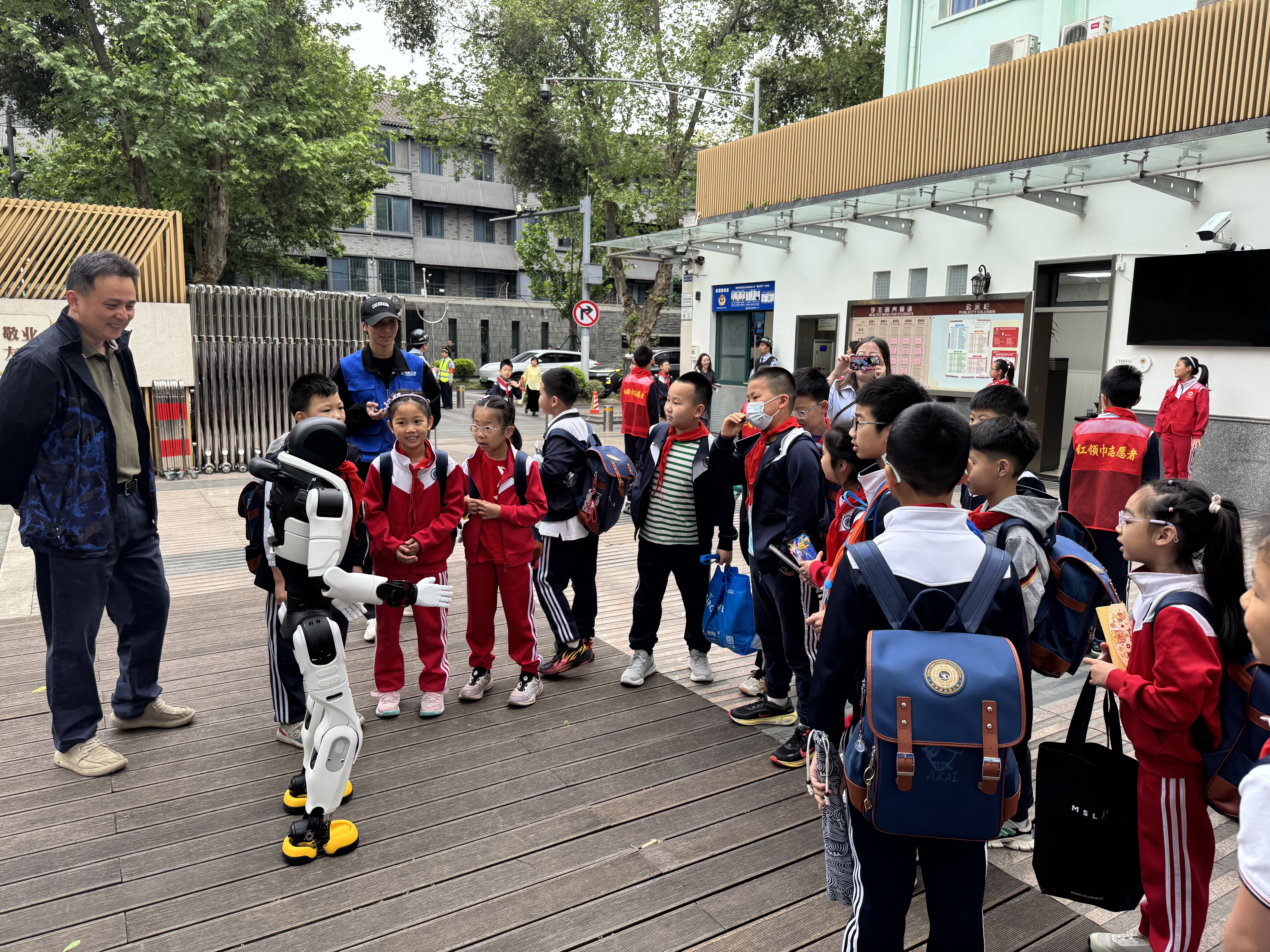 微信图片_20260423171543_1208_2951 微信图片_20260423171543_1208_2951